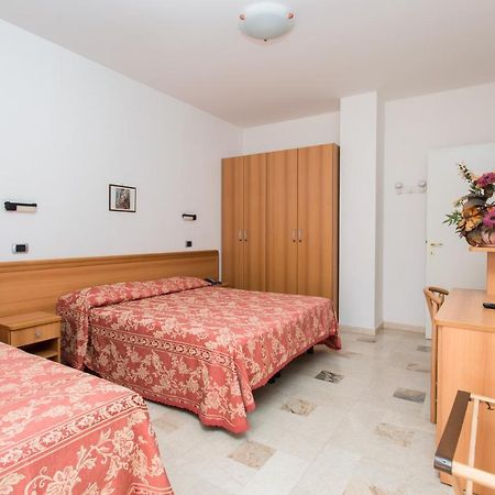 Hotel Residence Des Bains Cesenatico Εξωτερικό φωτογραφία