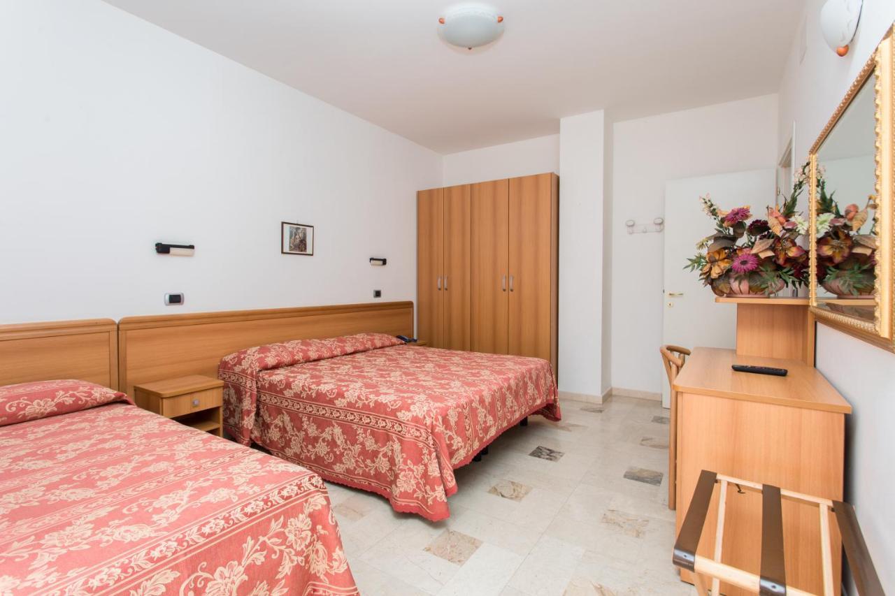 Hotel Residence Des Bains Cesenatico Εξωτερικό φωτογραφία