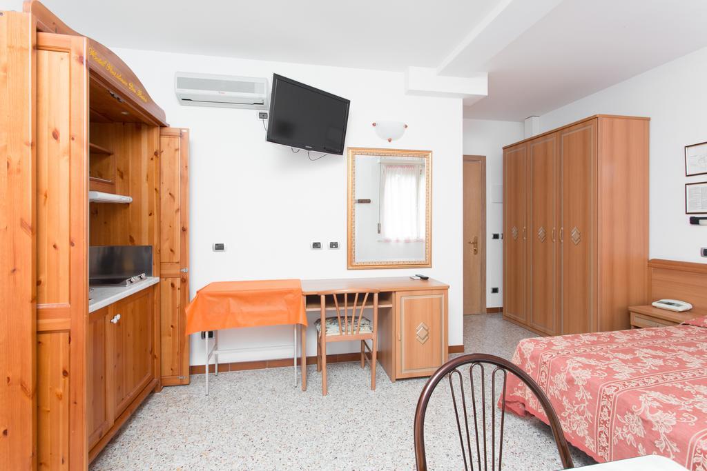 Hotel Residence Des Bains Cesenatico Εξωτερικό φωτογραφία
